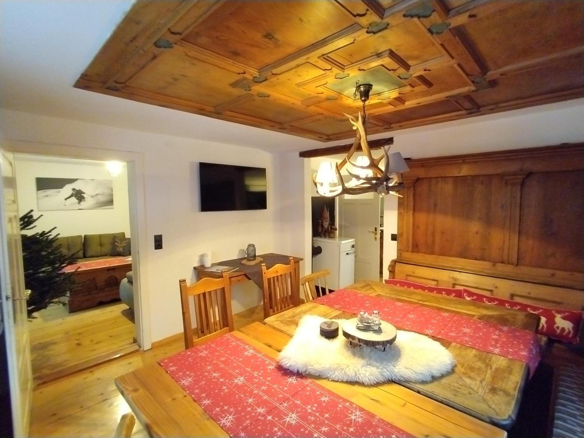 Arlberghaus Rocks Villa เฟลียร์ช ภายนอก รูปภาพ